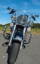 Harley-Davidson FLHR Road King - MOTORRAD AUS DEM JAHR 2006