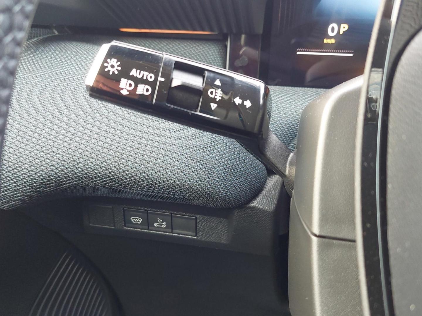 Citroën C5 Aircross MAX Hybrid 145 AT/LED/Winterpaket/Gr