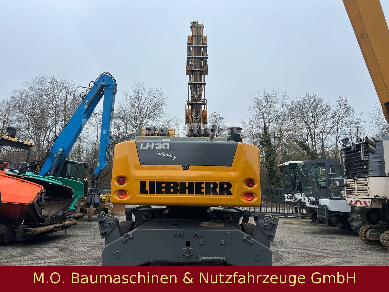 Fahrzeugabbildung Liebherr LH 30 M Litronic  / AC / Polypgreifer /ZSA