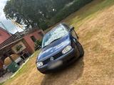 Volkswagen Golf vier Variant - Volkswagen Golf aus 2000: Variant
