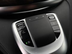 Fahrzeugabbildung Mercedes-Benz V 220d EDITION lang Night-Paket el.Klappe 19"AMG