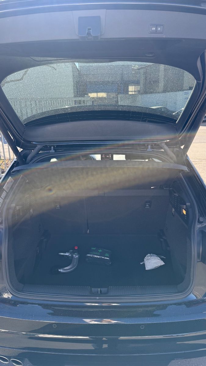 Fahrzeugabbildung Audi Q2 35 TFSI sport S-Line Sportpaket Plus