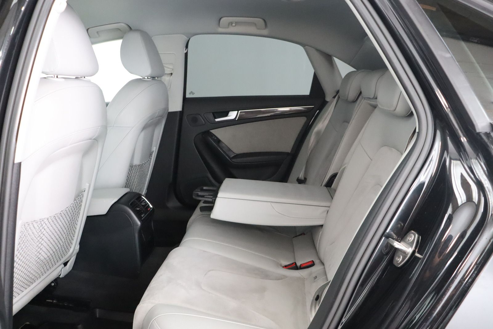 Fahrzeugabbildung Audi A4 3.0 TDI S tronic * Xenon * Navi * el. Sitze