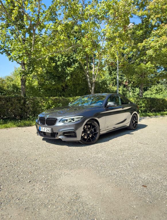 BMW M240i