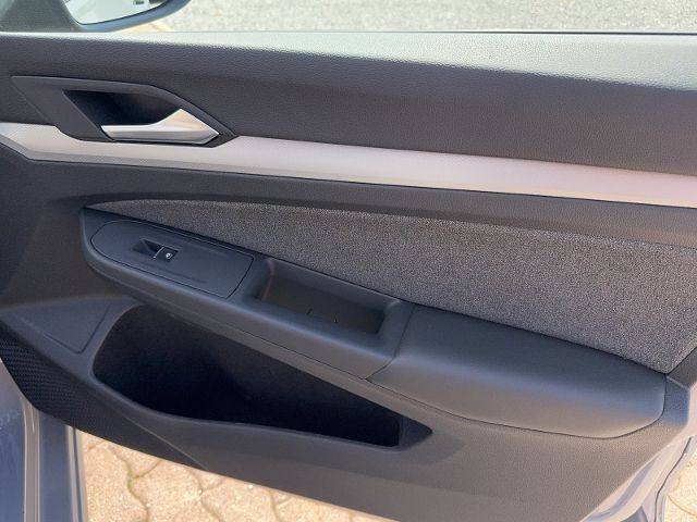 Golf VIII MOVE 1.0 TSI DSG REAR VIEW ACC NAVI DA