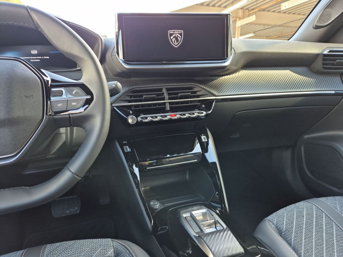 Peugeot 2008 - Bild 11