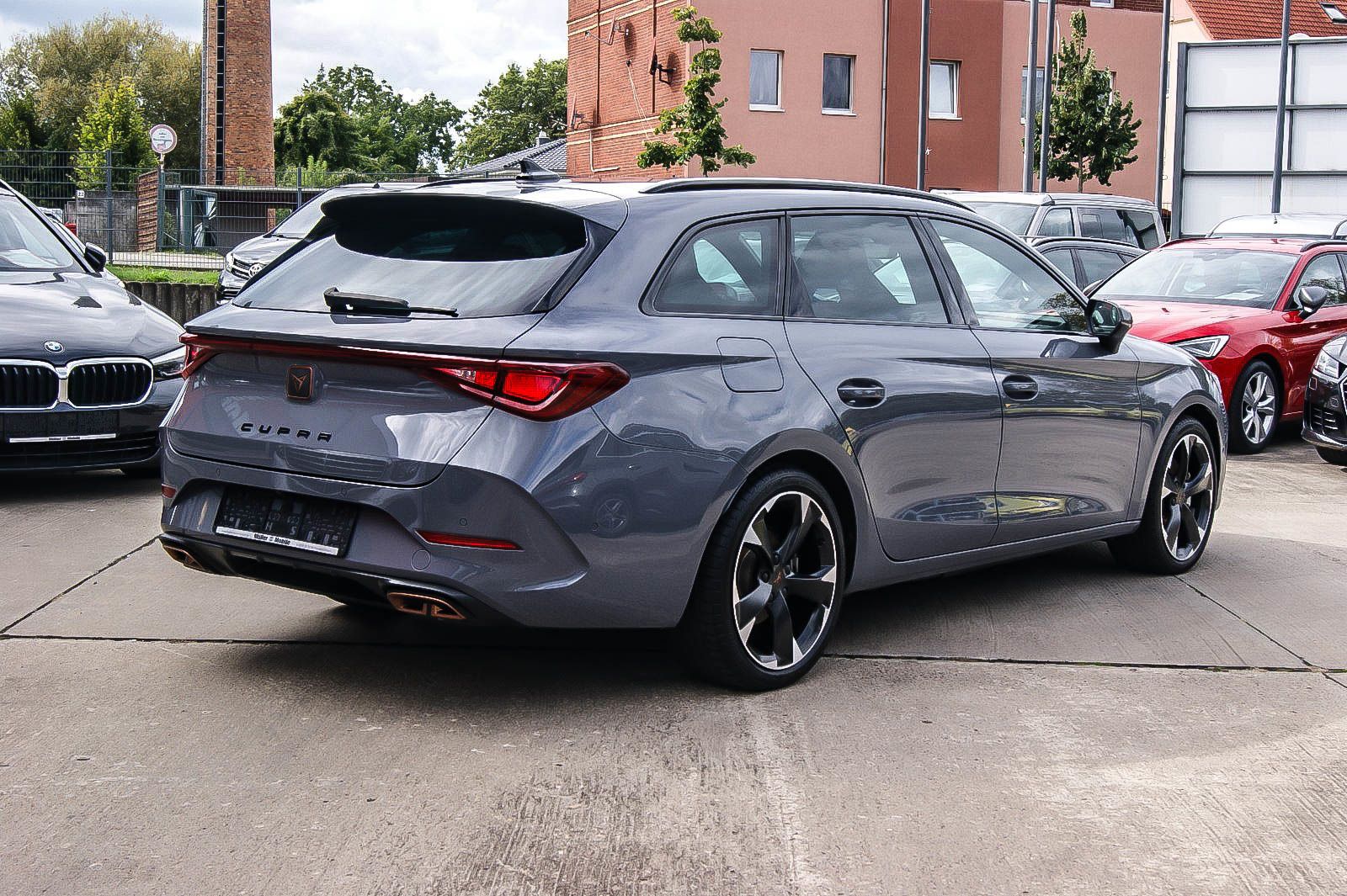 Fahrzeugabbildung CUPRA Leon Sportstourer e-HYBRID VIRTUAL ACC XL 1HAND