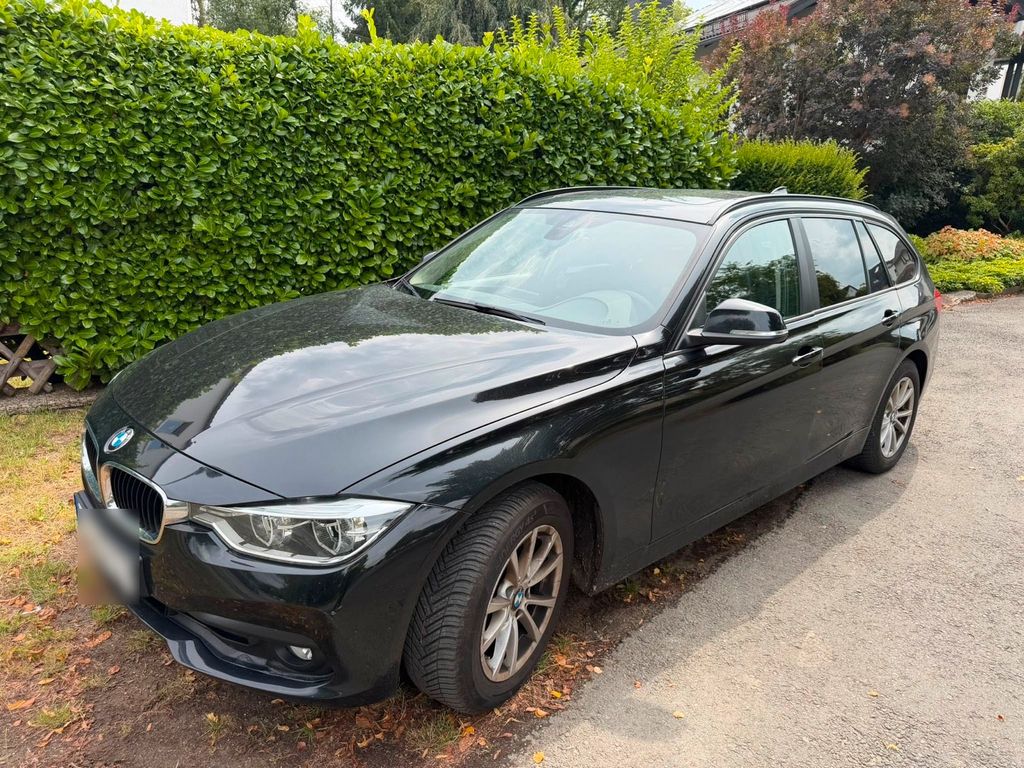 Image of BMW 320