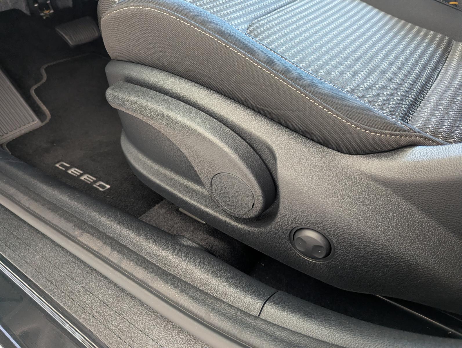 Kia cee'd Sportswagon 1.5 Ultim Style-Pak JBL ACC 7J