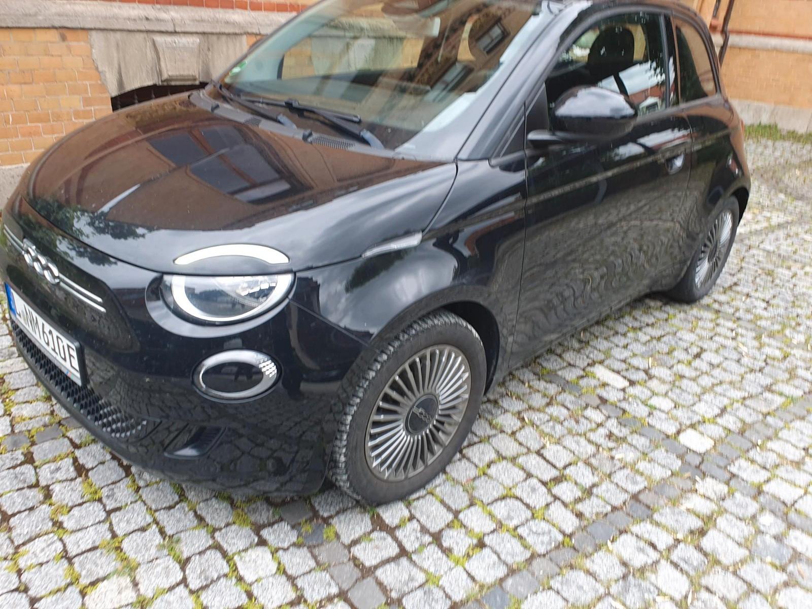 Fiat 500e Icon 42kWh, SOH 93,7%, Winter-Paket