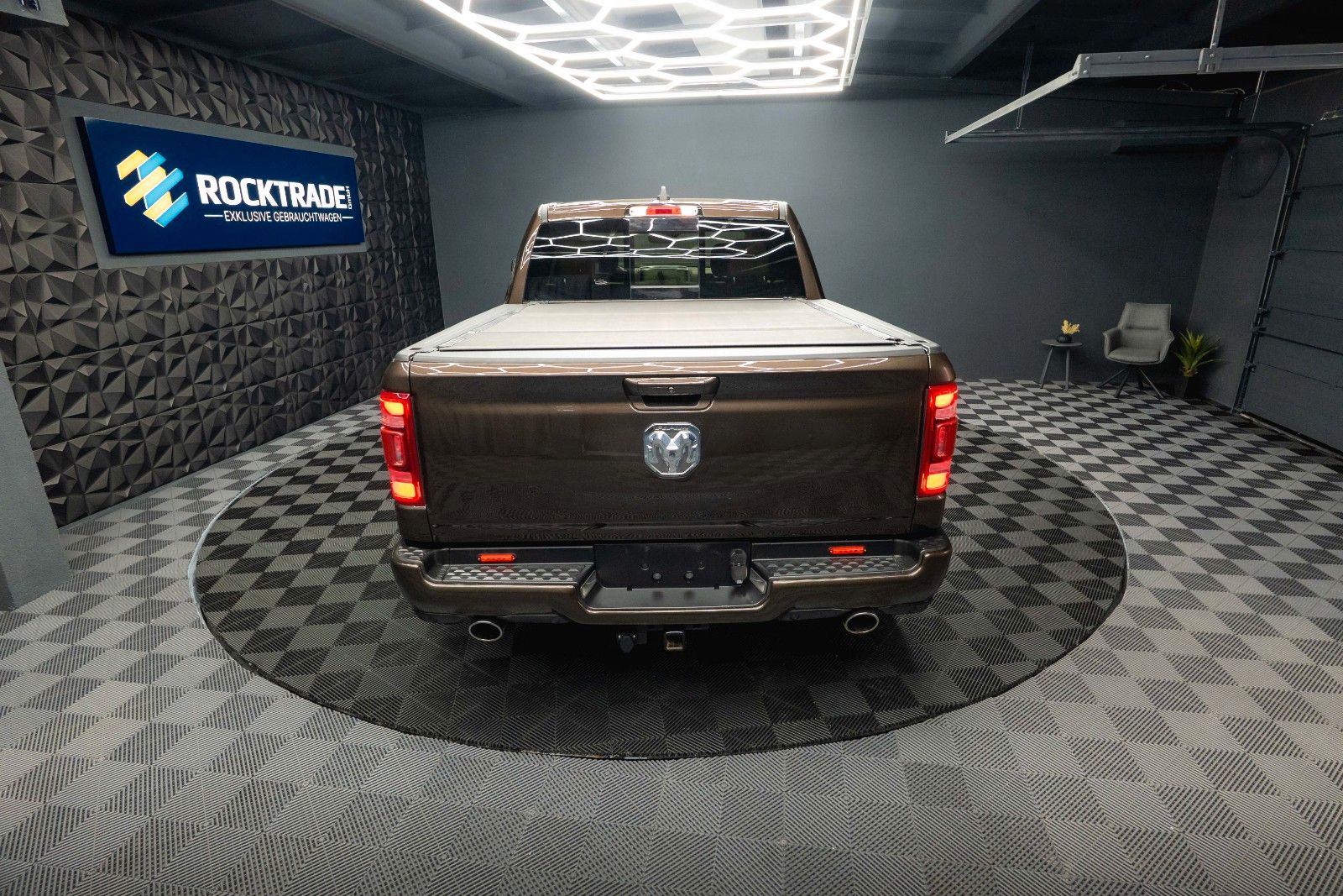 Fahrzeugabbildung Dodge RAM 5.7 V8 HEMI 4x4 LARAMIE Limited Offroad LED