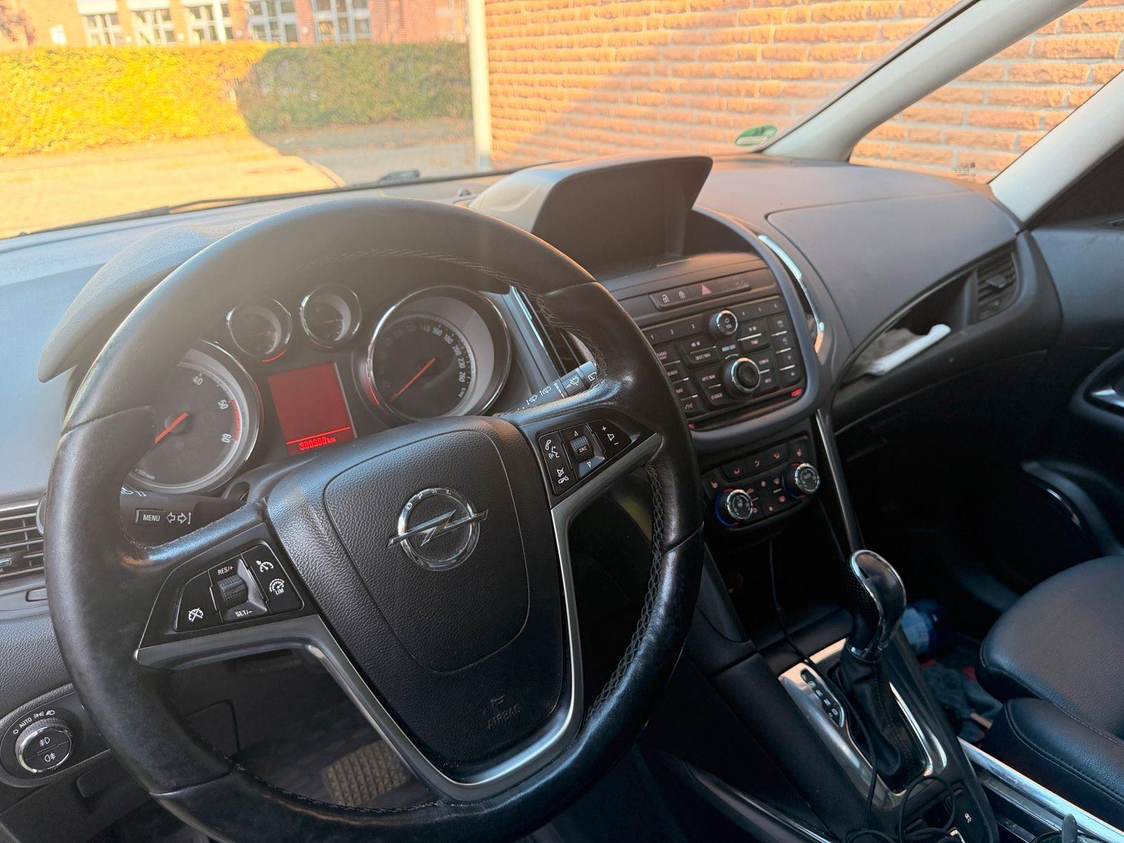 Opel Zafira tourer 2013 — фото 5