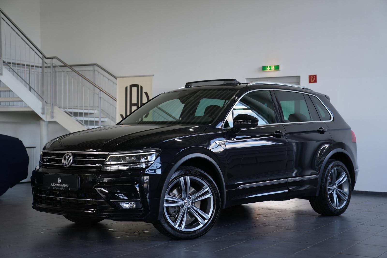 Volkswagen Tiguan R-Line 4Motion *AUT*NAV*AHK*PANO*HEAD-UP*