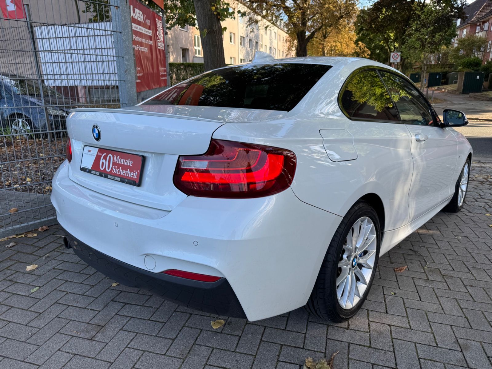 Fahrzeugabbildung BMW 218i M-Sport Coupe BIXEN*AHK*PDC*ALU