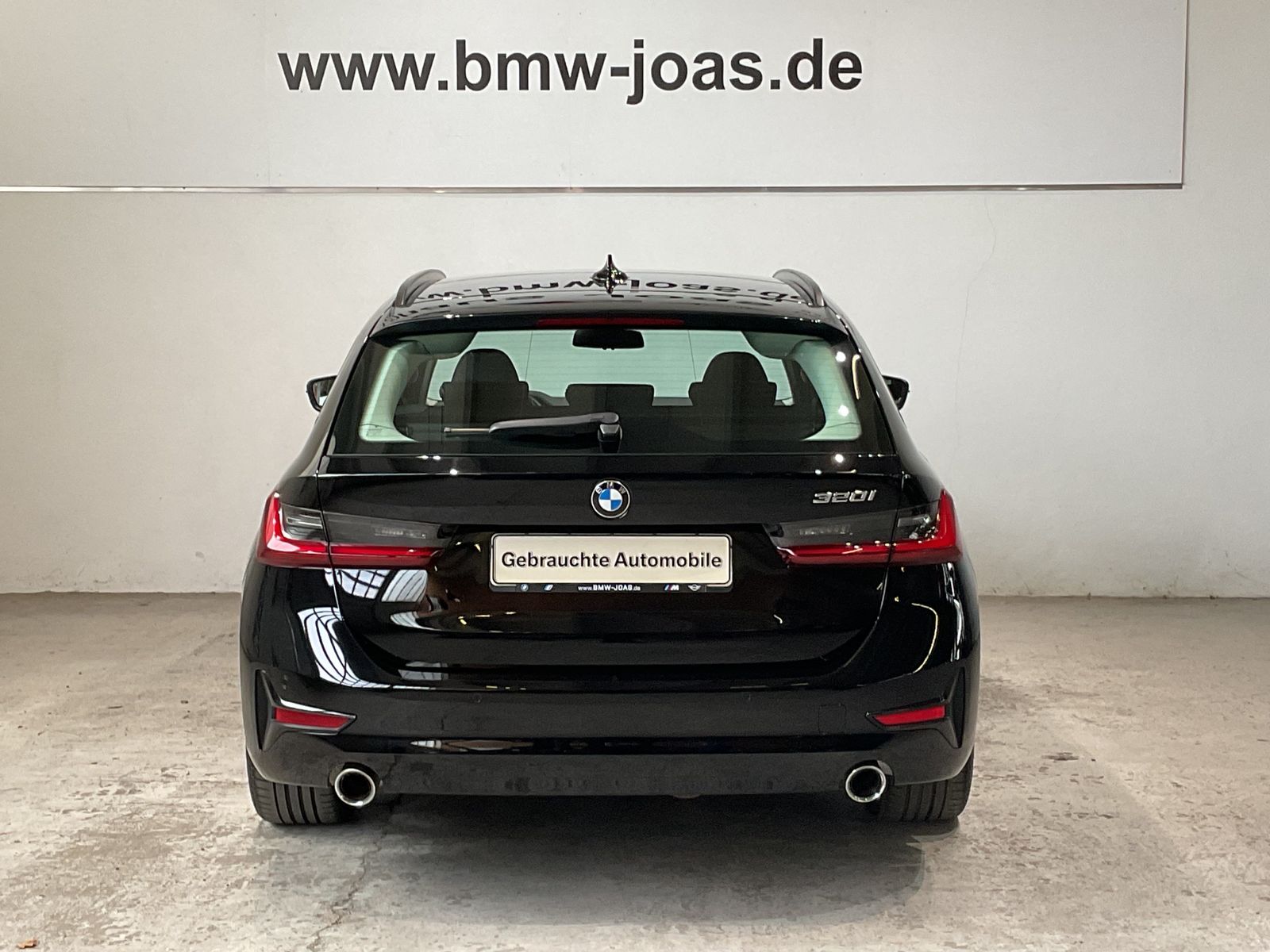 Fahrzeugabbildung BMW 320i Touring Advantage AHK Driving Assistant