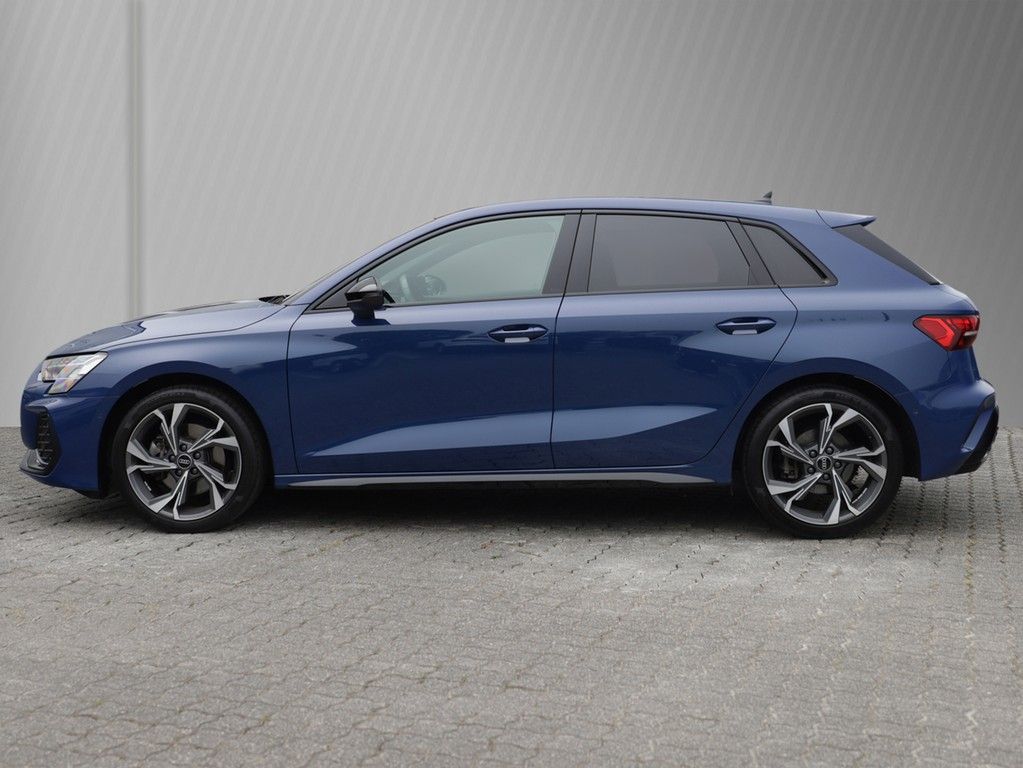 Audi A3 Sportback S line 35 TFSI S tronic imagem 3