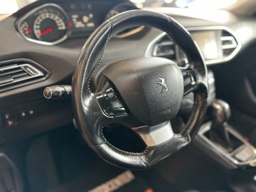 Peugeot 308 SW Active *PANO*KAMERA*KLIMA*PDC*