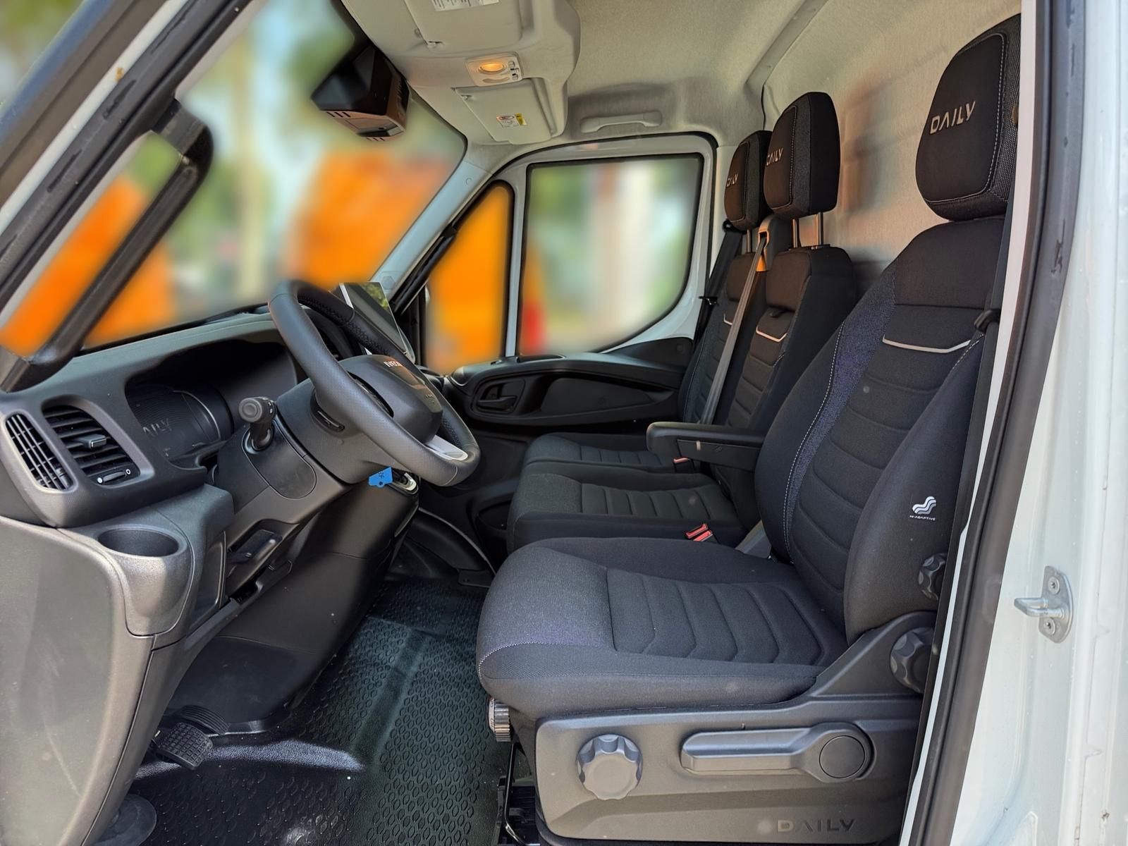 Fahrzeugabbildung Iveco eDaily 35S14E V Kastenwagen