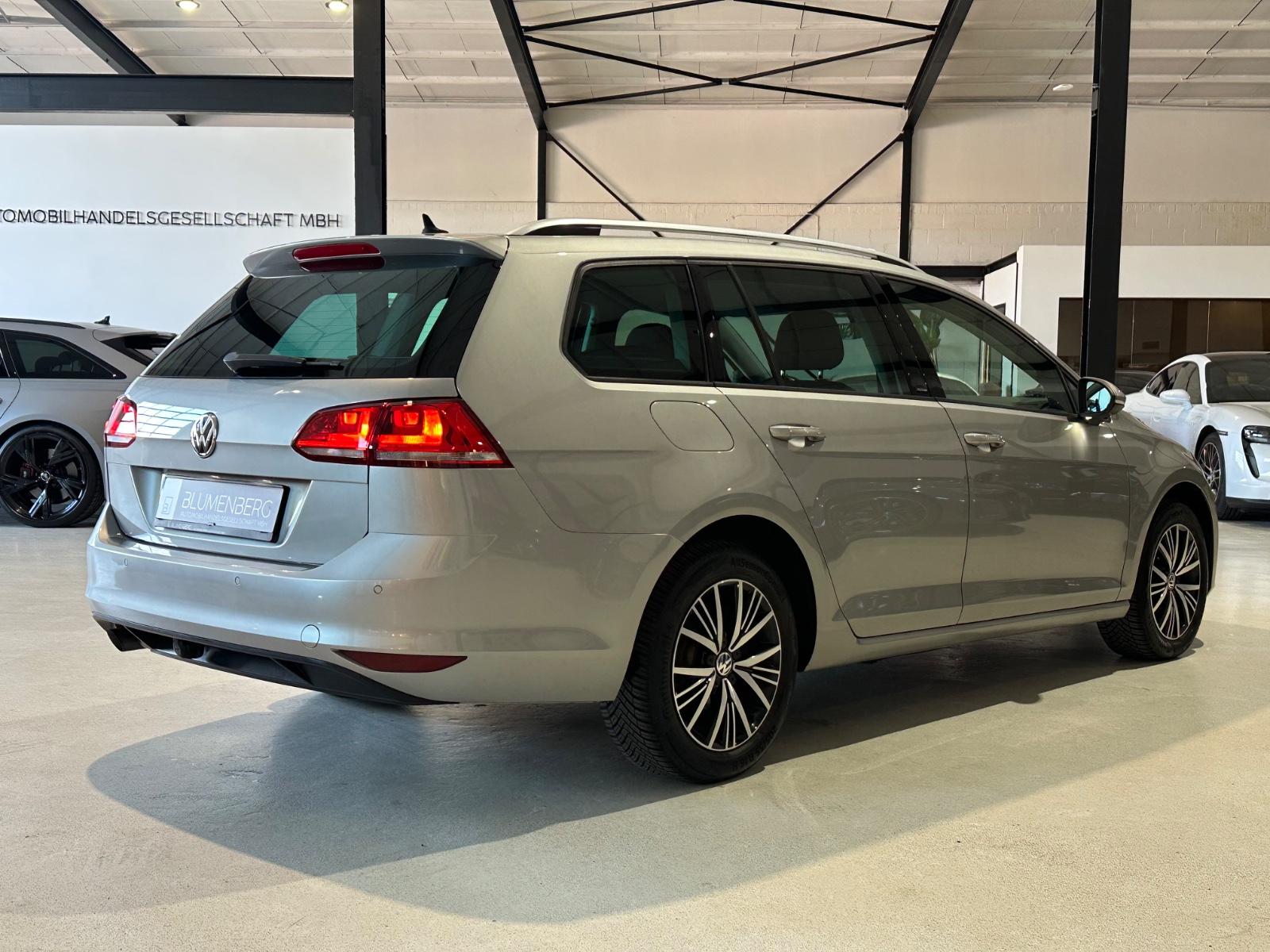Volkswagen Golf VII 1.6 TDI Variant Allstar *Navi,PDC,Tempo