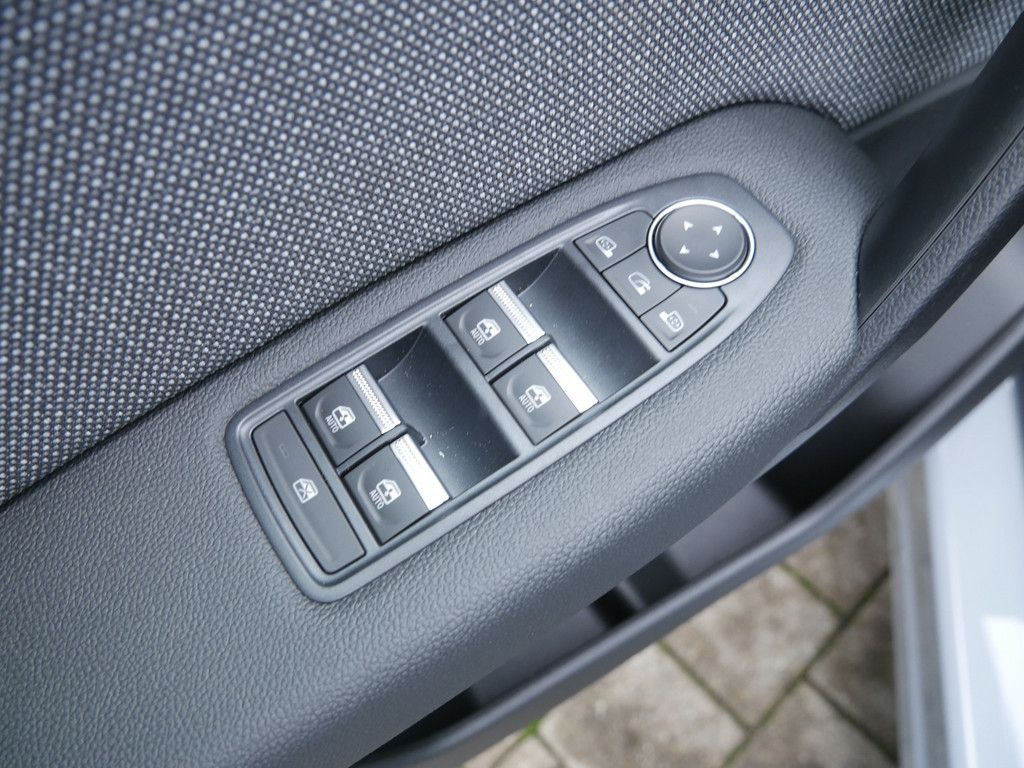 Fahrzeugabbildung Renault Captur Techno Eco-G 100