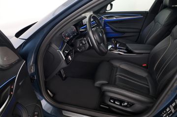 BMW 530d xDrive Touring M SPORT PRO Komfortsitze H&K