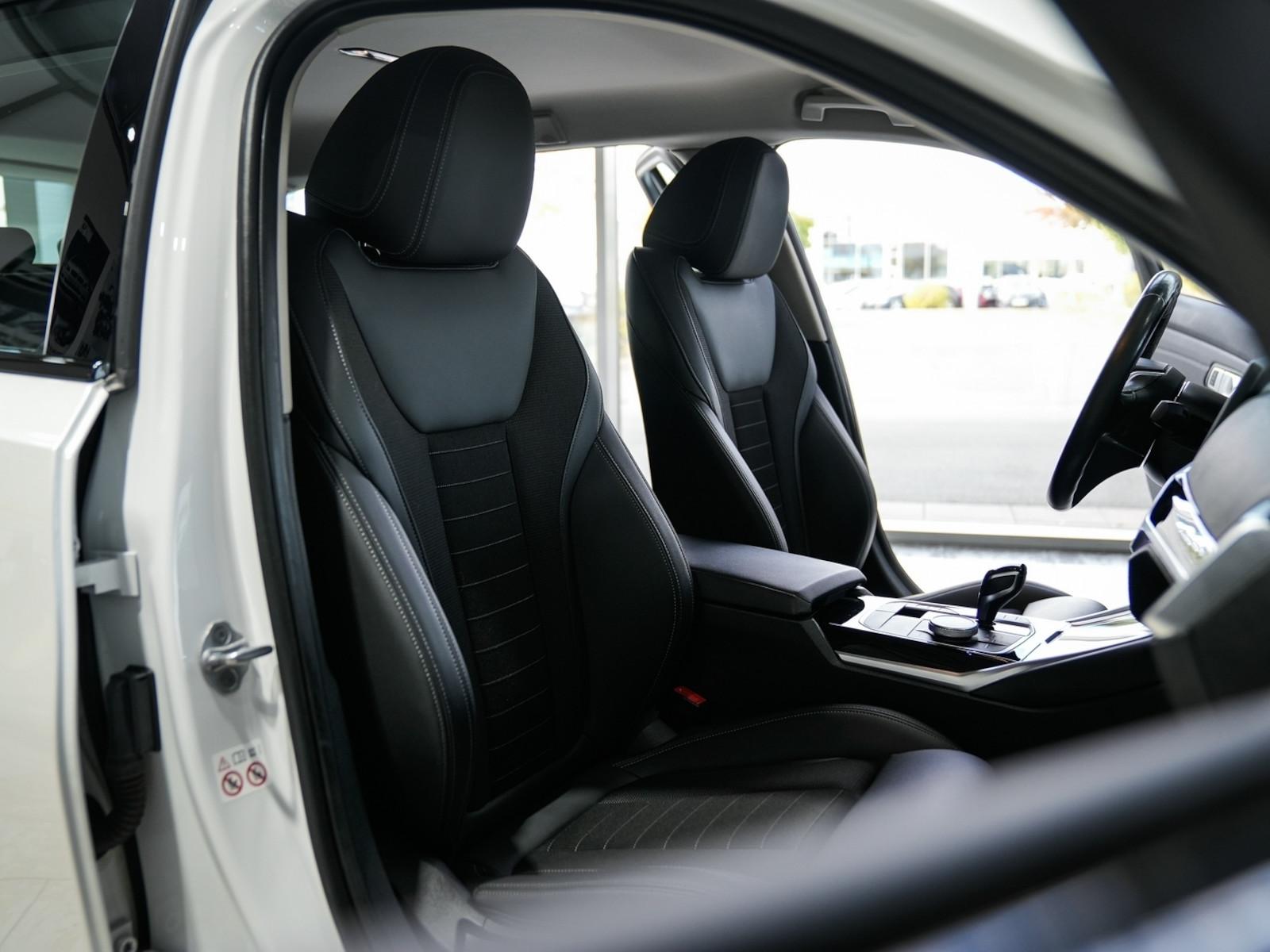 BMW 320d xDrive Touring Sport Line