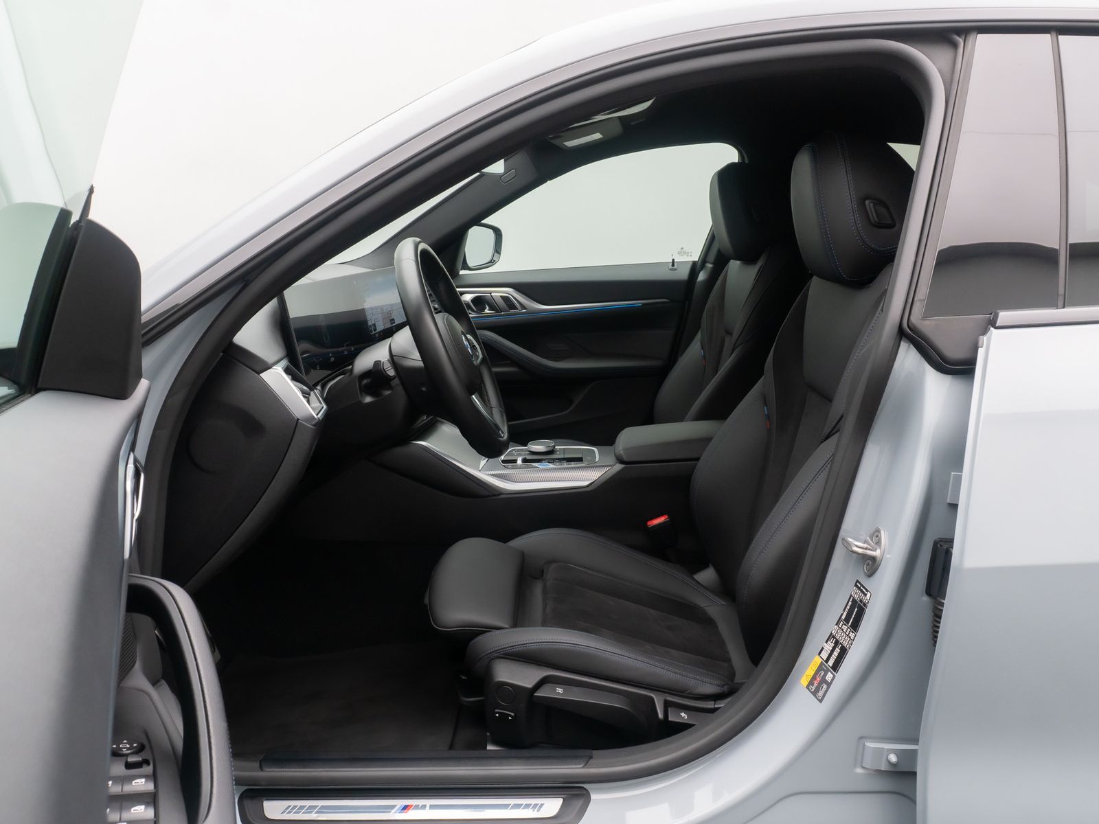 Fahrzeugabbildung BMW i4 eD35 Gran Coupè M Sport Pro Kamera DAB LED