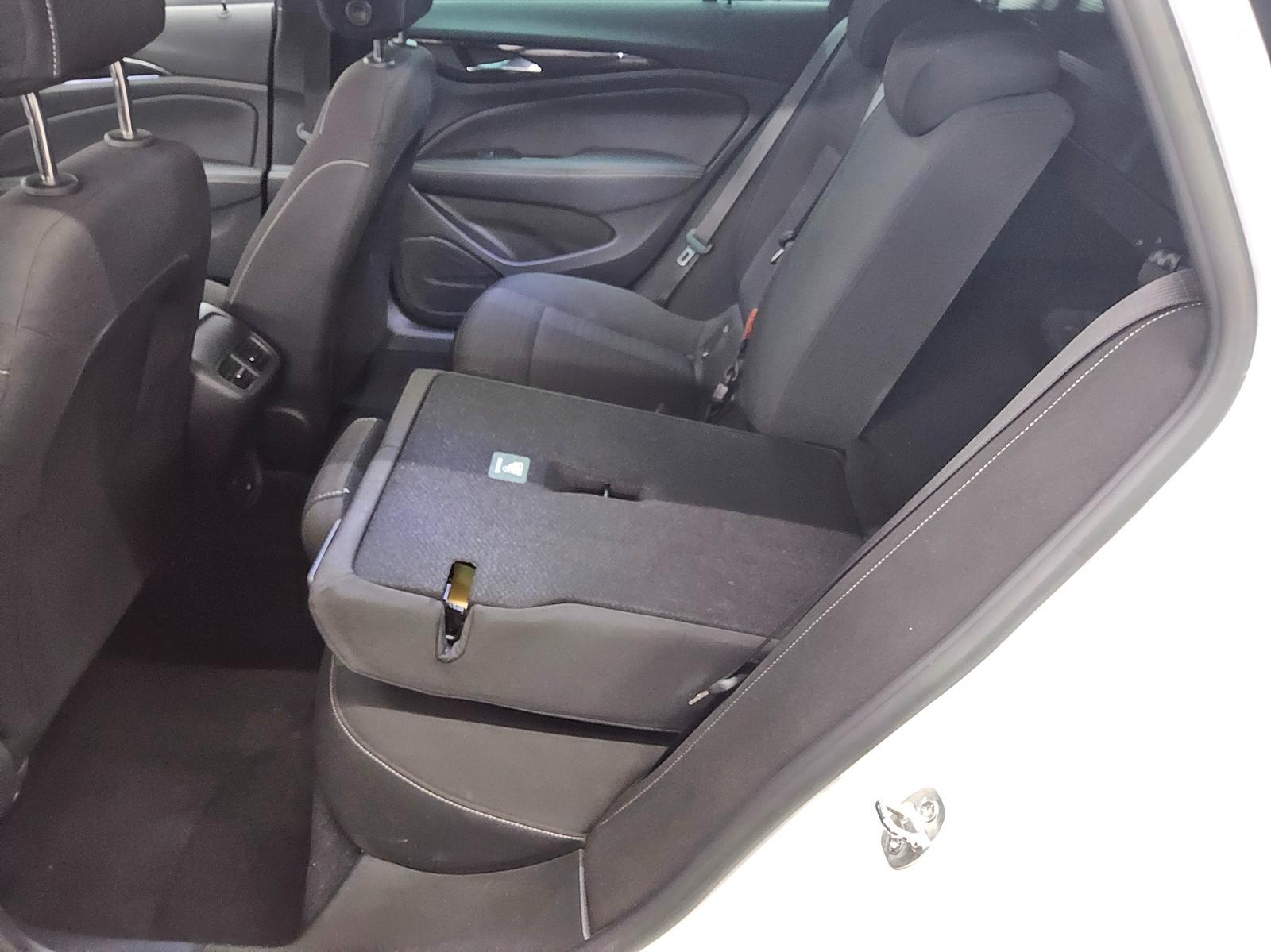 Opel Insignia ST 1.5 D Business Elegance Navi LED RFK