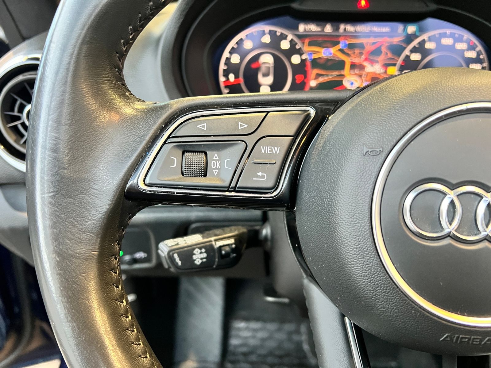 Fahrzeugabbildung Audi A3 Cabriolet 40 TFSI quattro sport XEN NAV 18"