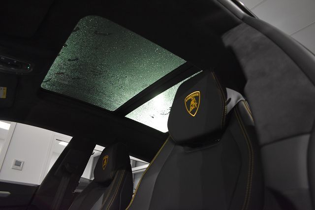 Fahrzeugabbildung Lamborghini Urus LP650 *PANO*Carbon*HeUp*22**Mietkauf*