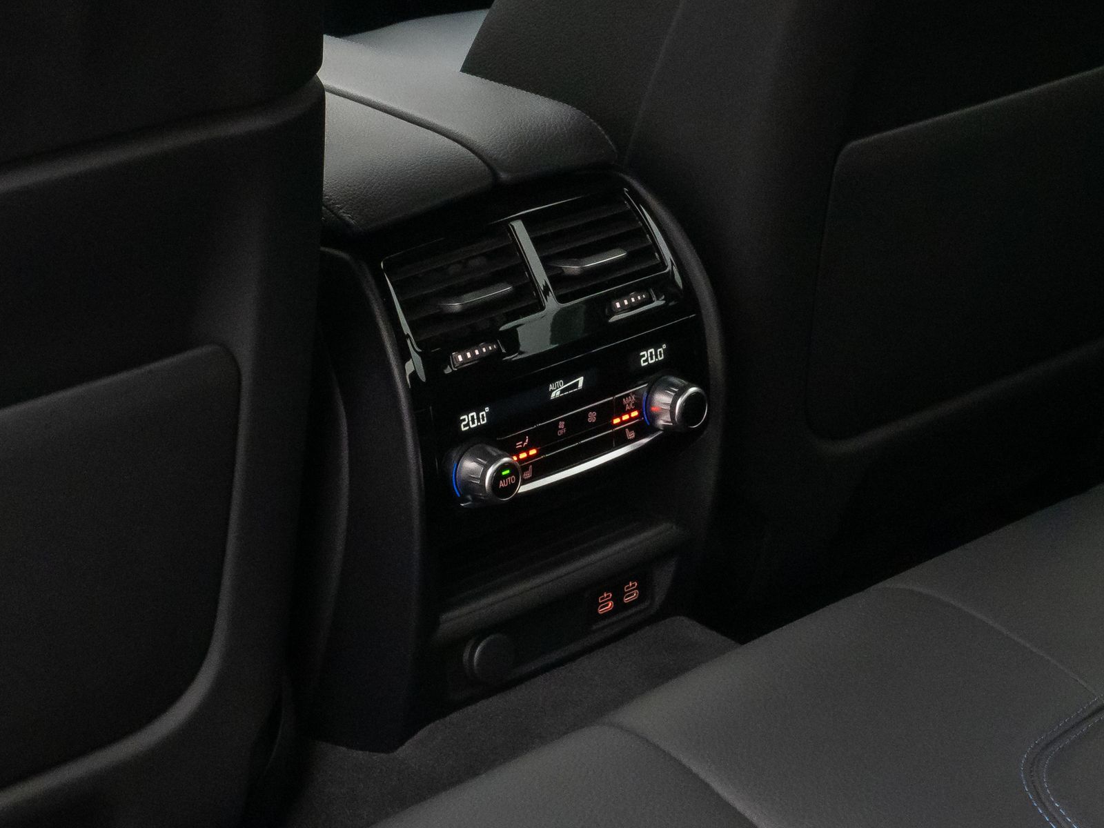 Fahrzeugabbildung BMW M550i xD Kamera Laser HUD DAB H/K 4xKlima Komfor