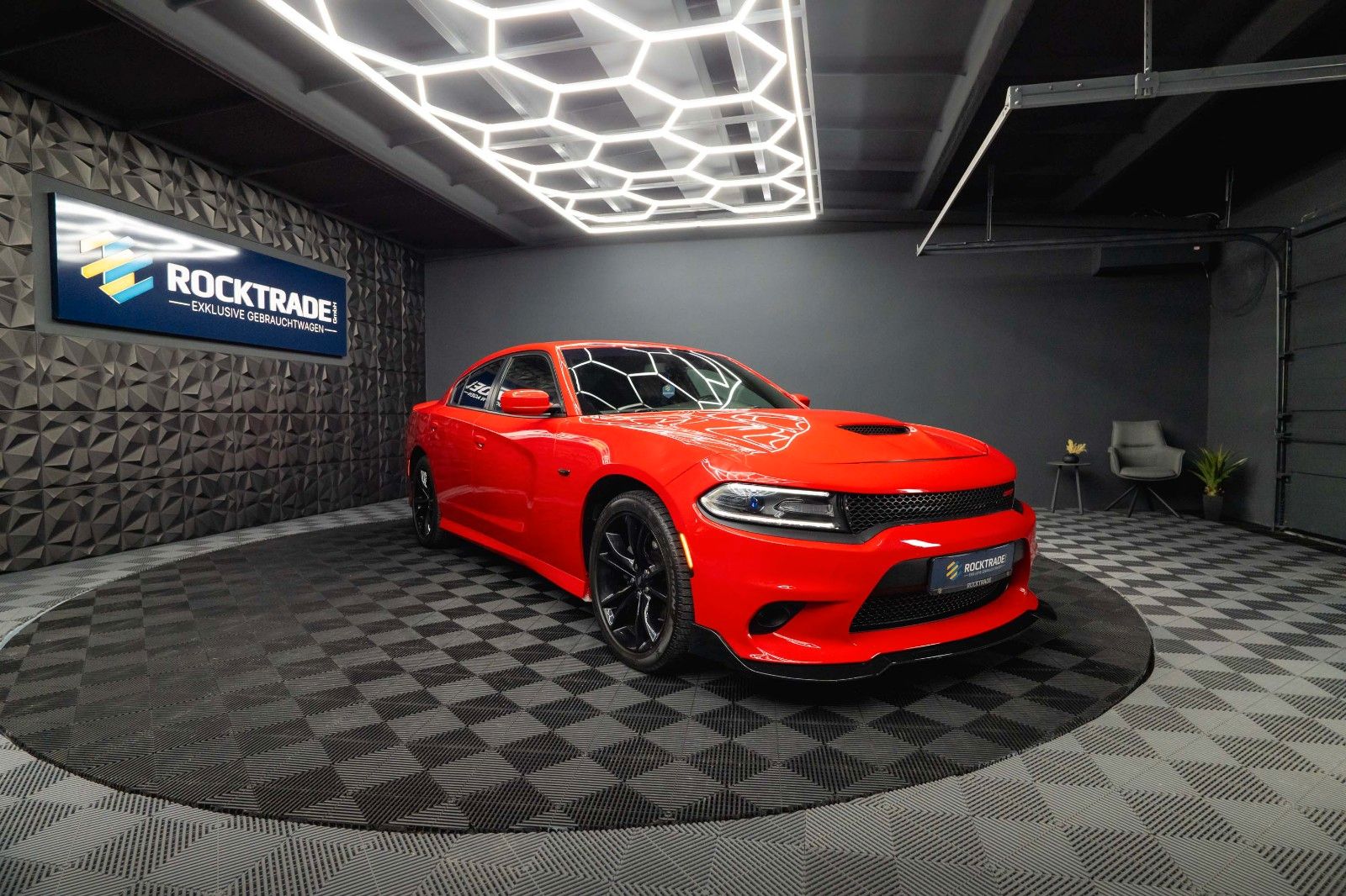 Fahrzeugabbildung Dodge Charger 3.6 FULL SRT Night Package *LED*Kamera*