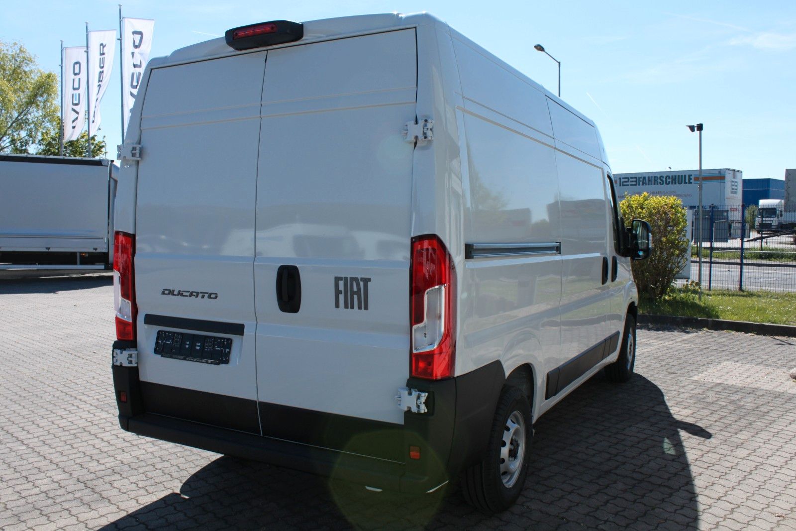 Fahrzeugabbildung Fiat Ducato KaWa L2H2 140 Full LED