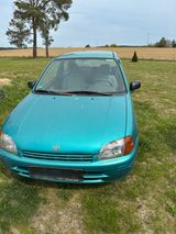 Toyota Starlet - Toyota Starlet mit Benzin-Antrieb: Kleinwagen