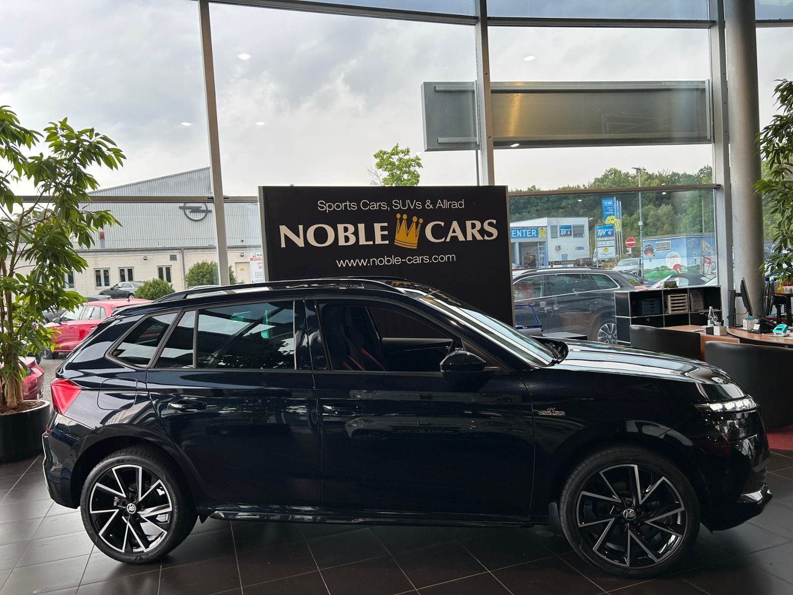 Fahrzeugabbildung SKODA KAMIQ Monte Carlo PANO LED NAVI