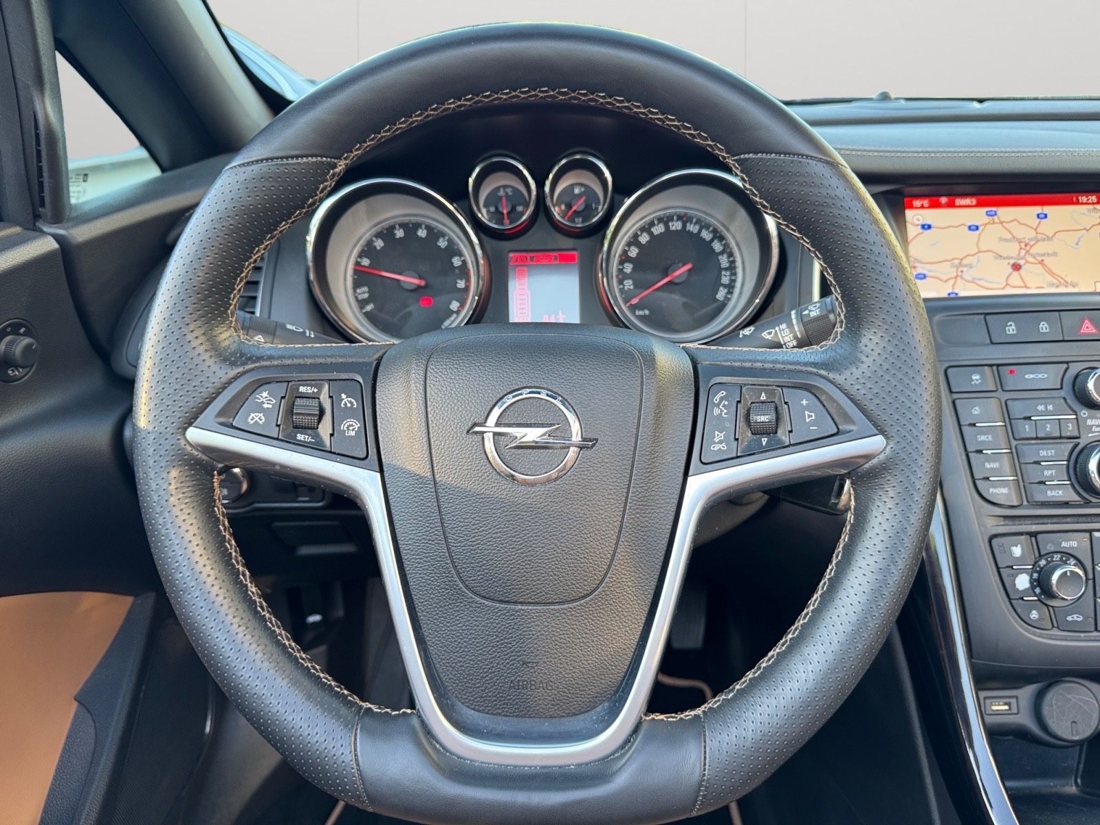 Fahrzeugabbildung Opel Cascada Ultimate ecoFlex*LED*8Fach Alu*Leder