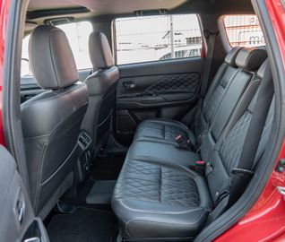 Fahrzeugabbildung Mitsubishi Outlander PHEV Top 4WD|