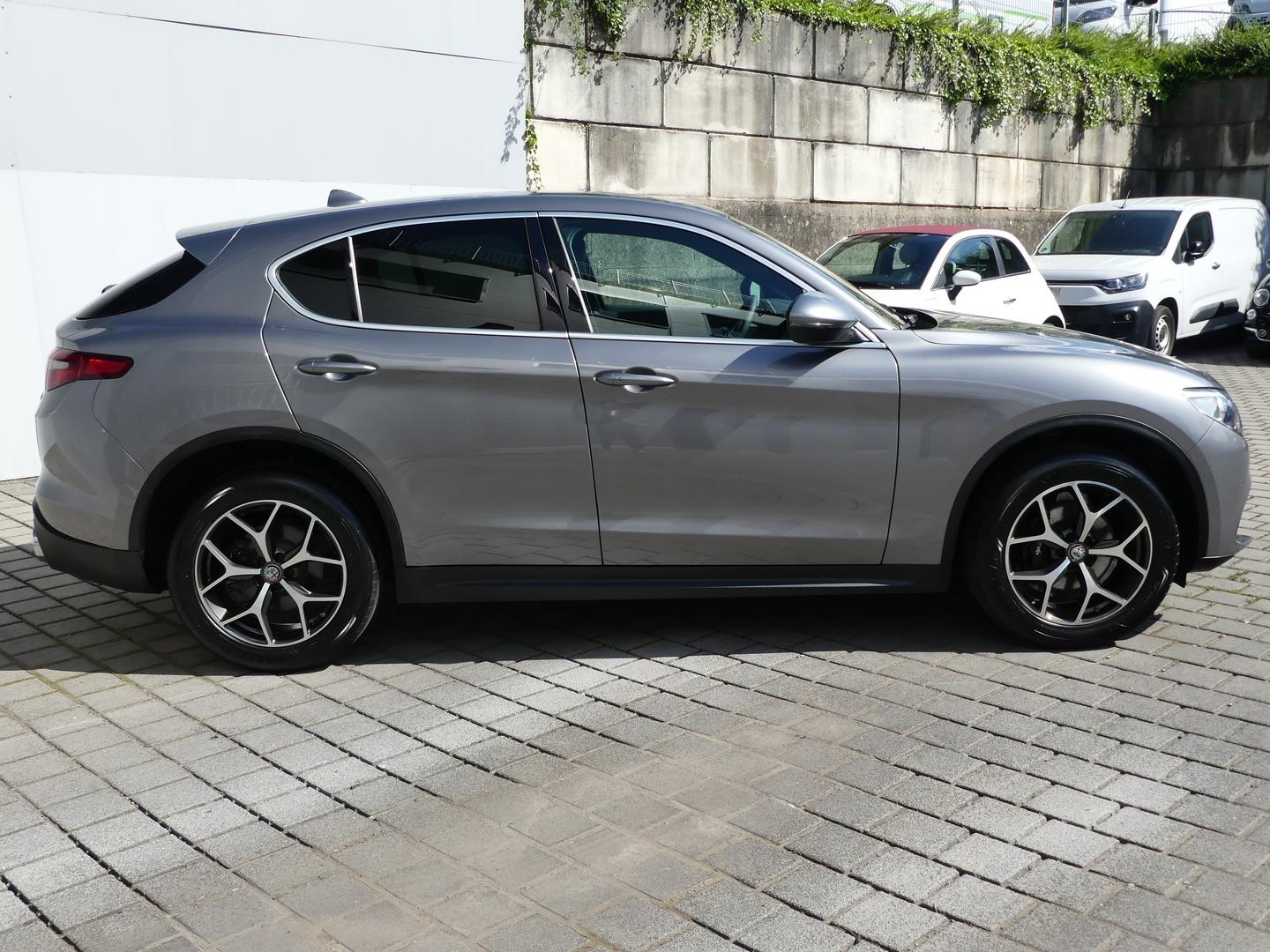 Alfa Romeo Stelvio SUPER Q4 2.0 TURBO 280PS VELOCE NAVI XEN