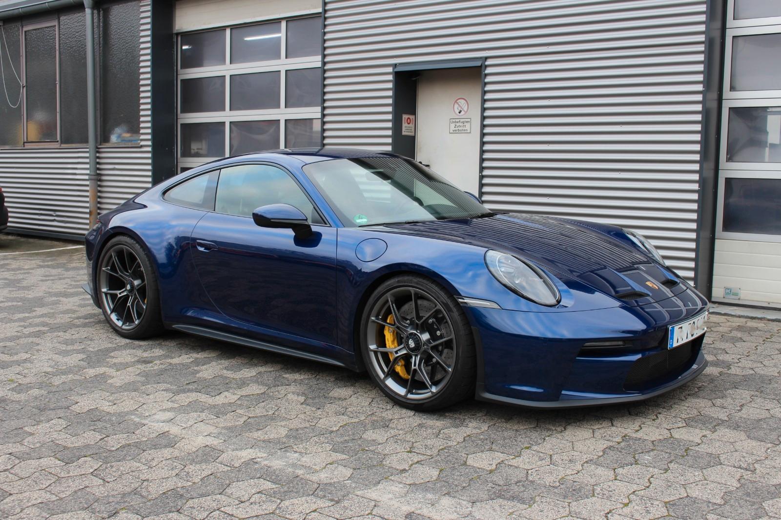 Porsche 992 GT3 Touring PCCB/Lift/BOSE/Approved