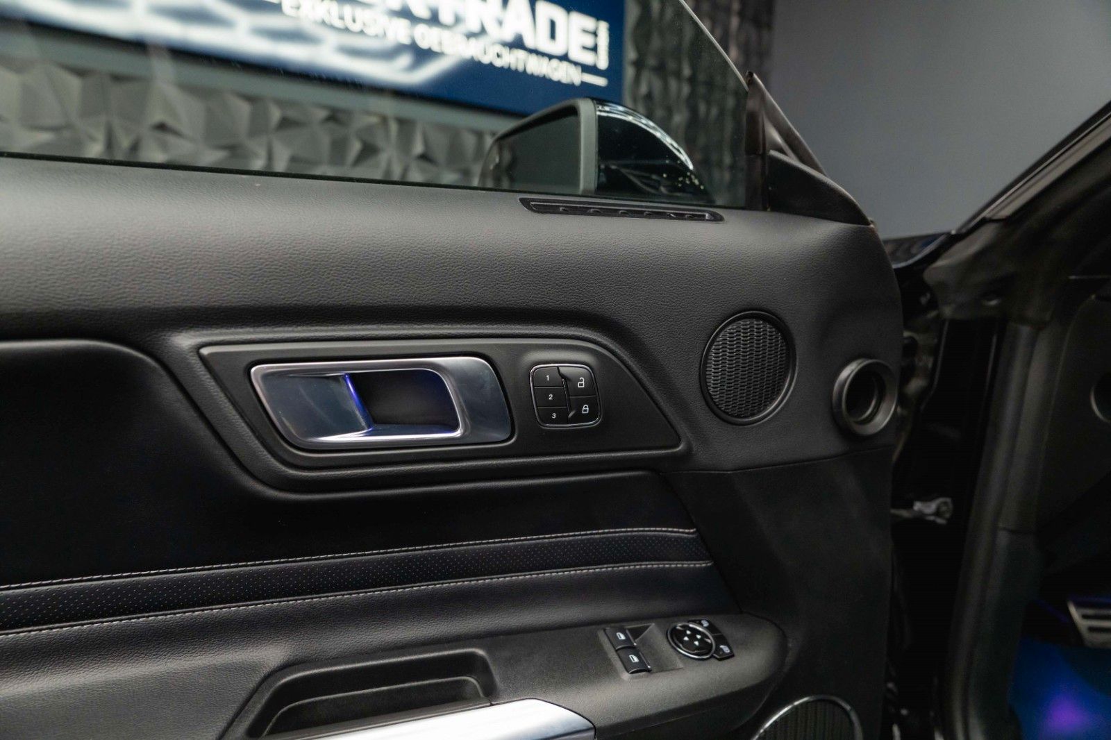 Fahrzeugabbildung Ford Mustang Shelby GT 500 5.0 V8 Performance PREMIUM