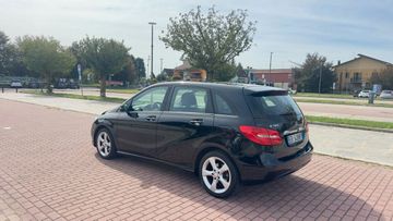 Mercedes B 180 - 4