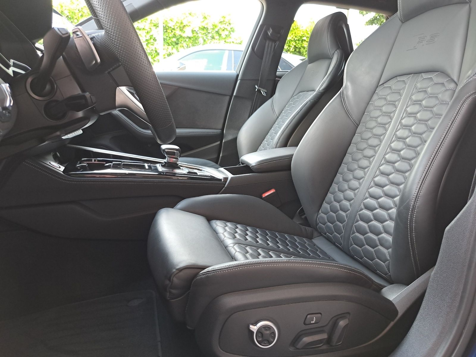 Audi RS4 - Bild 16