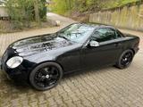 Mercedes-Benz SLK 320 - - schwarze Mercedes-Benz SLK 320