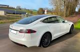Tesla Model S Standard Reichweite - - scheckheftgepflegte Tesla Model S