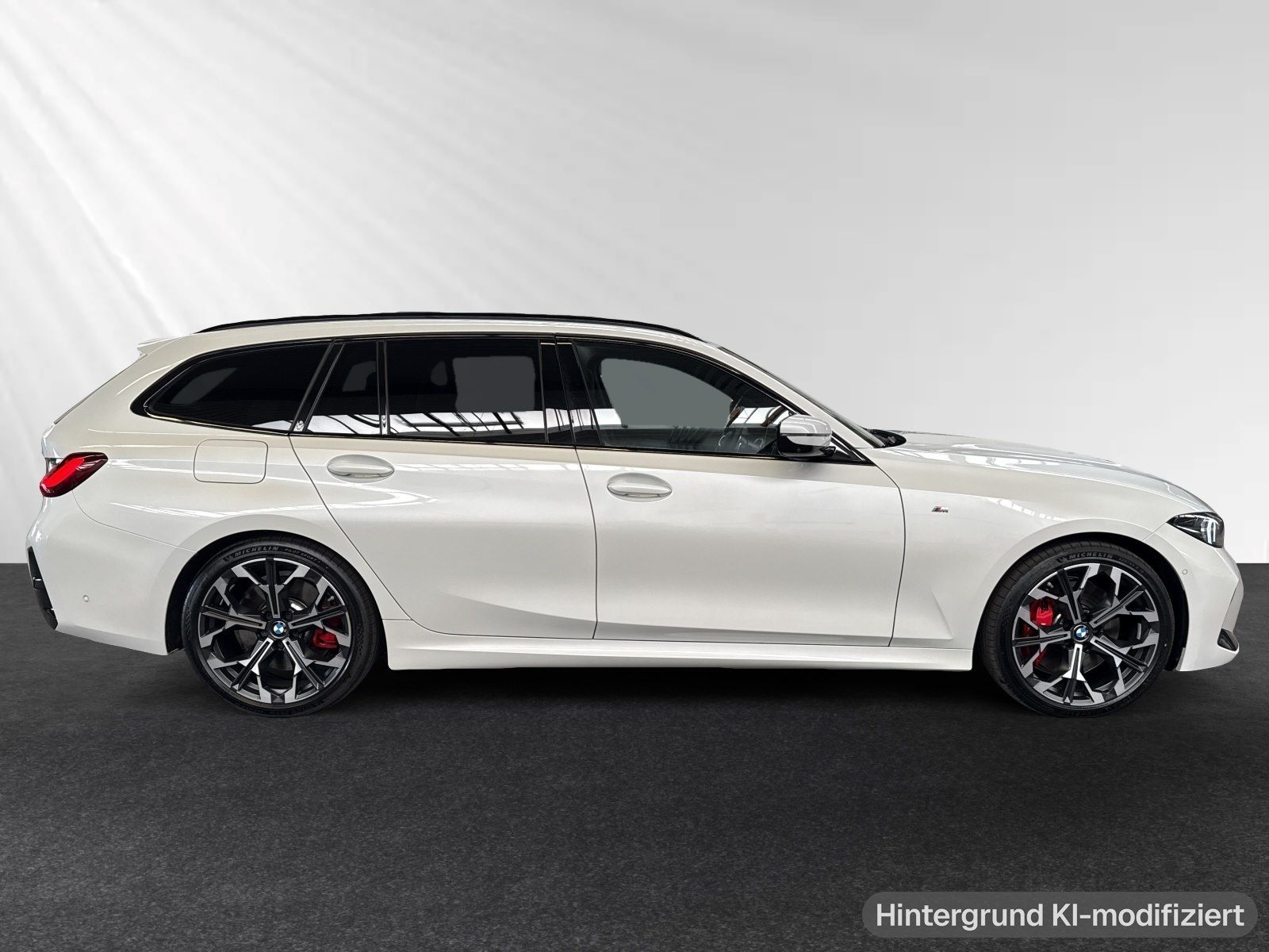 BMW 320d xDrive Touring M Sport Pro AHK Pano 19 LMR foto 2