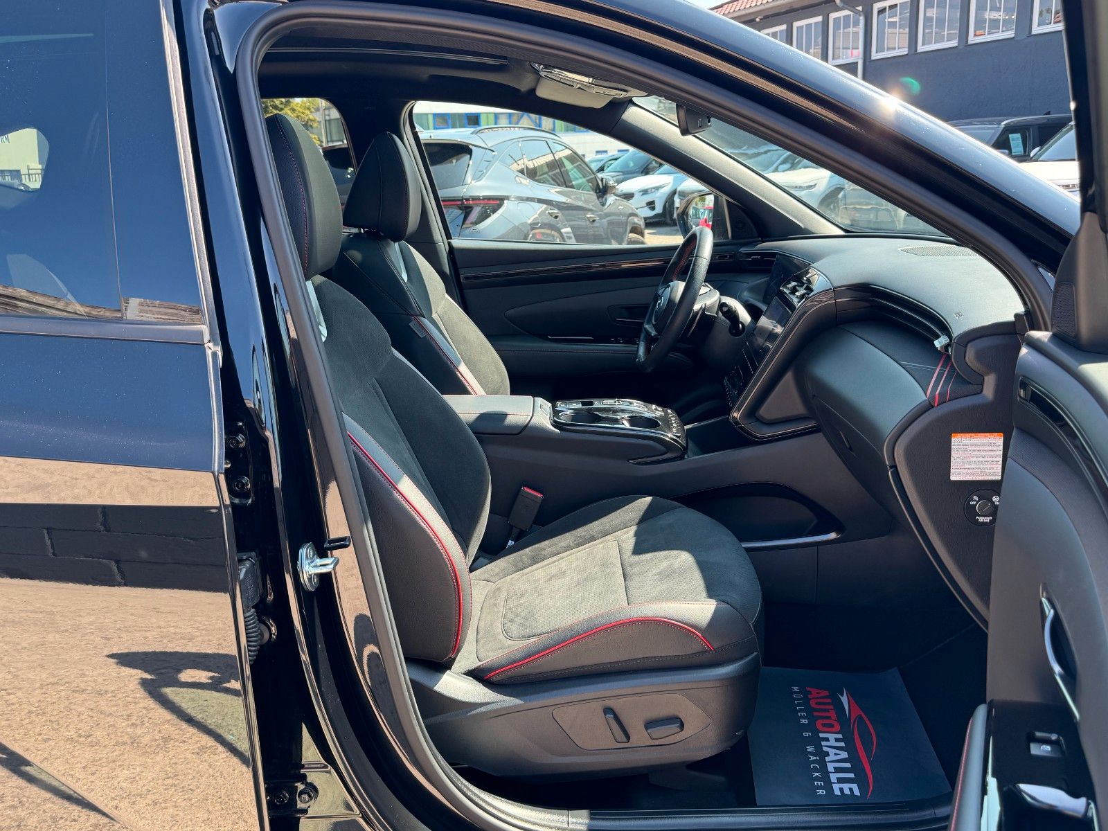 Fahrzeugabbildung Hyundai Tucson 1.6 T-GDI N Line PHEV 4WD PANO KRELL CAM