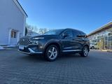 Hyundai Santa Fe 1.6 T-GDI Prime LED Navi Leder AHK Pano - gebrauchte Hyundai SANTA FE aus dem Jahr 2023