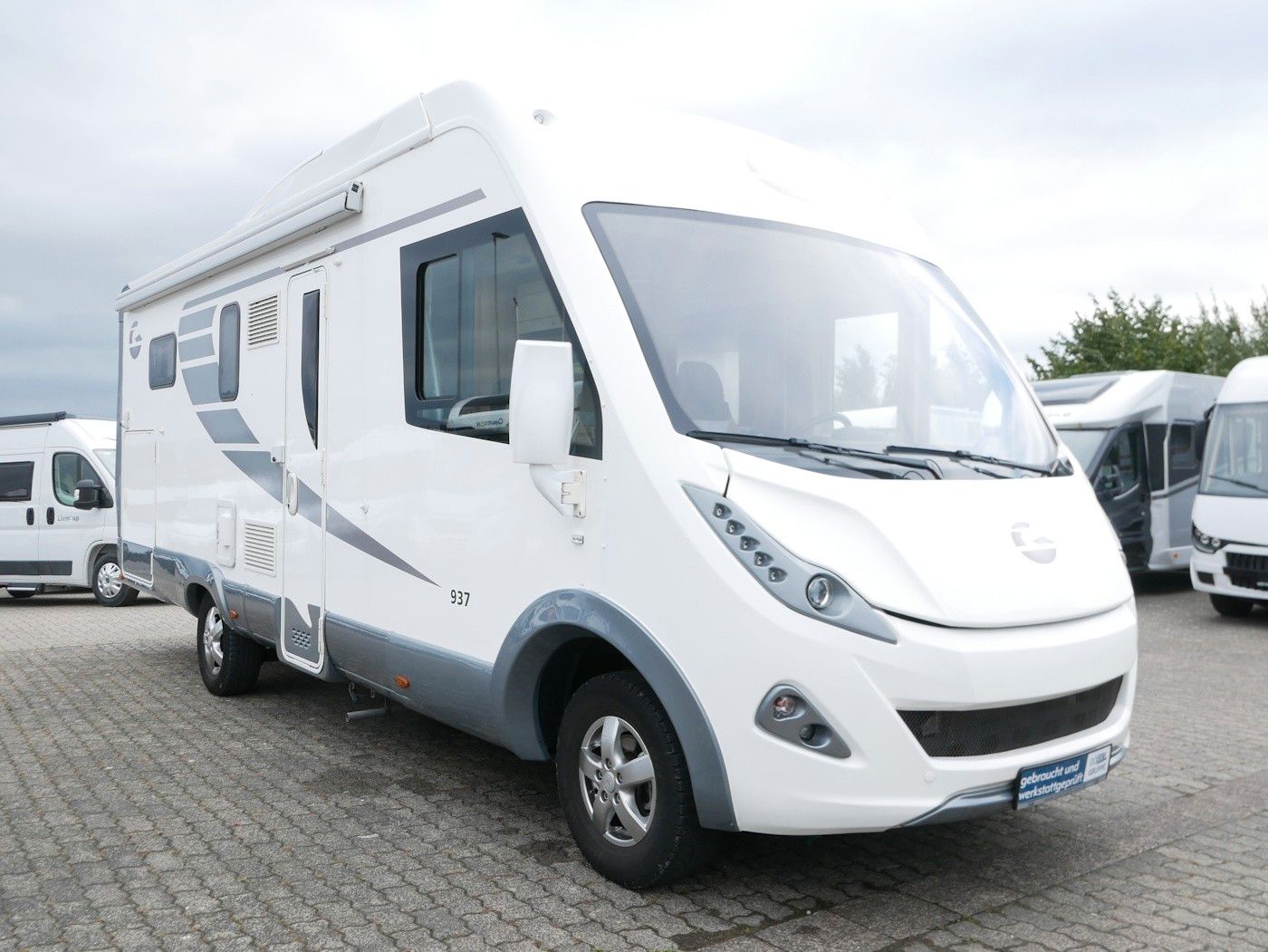 Fahrzeugabbildung GiottiLine G-Liner 937 1.Hand Luftfahrwerk Backofen Kamera