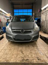 Opel Zafira 1,6 Liter 7Sitzer Tüv neu - Opel Zafira Gebrauchtwagen in Lübeck
