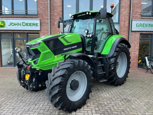 Deutz-Fahr 6215TTV Warrior